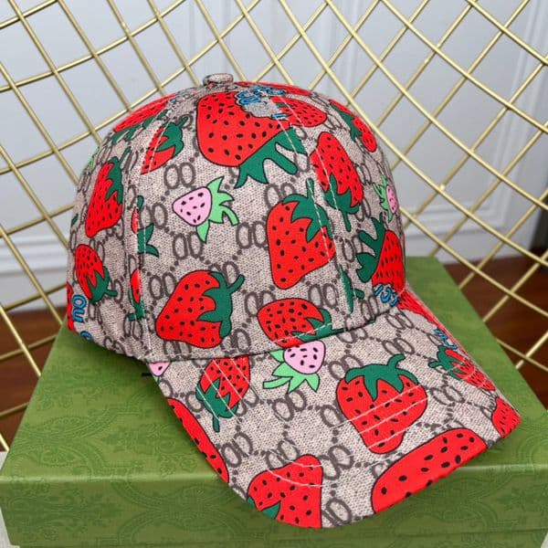 Baseball designers hats luxury ball cap Strawberries designs sports style travel running wear hat temperament versatile caps Multiple