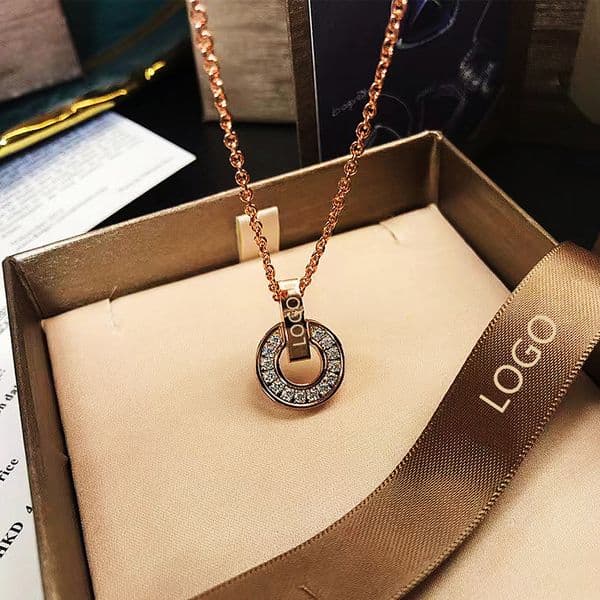 Luxury Pendant Necklace Designer Diamond Collarbone Chain Fashion Necklace