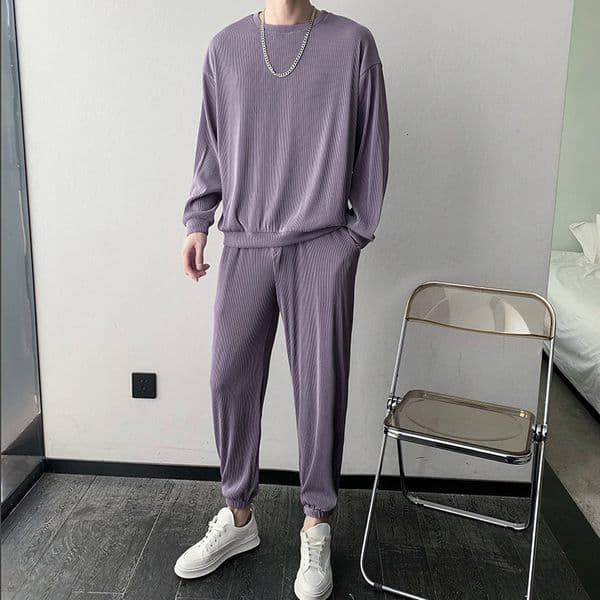 Men s Tracksuits Black Gray Purple Pleated Sets Men Fashion Stretch Loose Long sleeved T shirt Trousers Two piece Korean Mens Ice Silk 230224