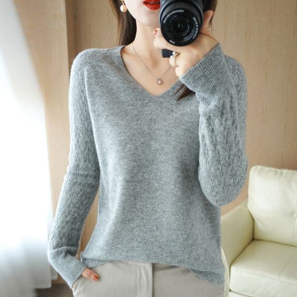 Women's Sweaters Autumn And Winter V-Neck Woolen Sweater Women's Short Sweater Ioose And Thin Solid Color Hollow Iong-Sleeved Knit Bottoming 230227