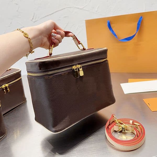 Box Crossbody Cosmetic Handabgs Tote Women Make Up bags Designer Purse Shoulder Toilet Wash bagss Beauty Makeup Case Removable Strap 74950 s up
