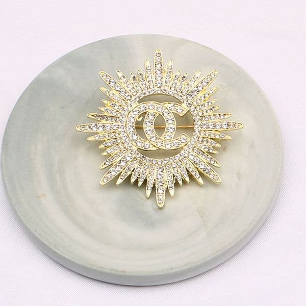 20style Brand Designer Double Letter Brooches Women Men Elegant Diamond Flower Brooch Suit Pin Metal Fashion High Quality Jewelry Accessories