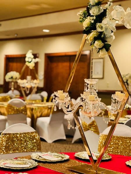 Metal Candelabra Acrylic Candle Holders Wedding Table Centerpieces Flower Stands Vases Road Lead Party Decoration