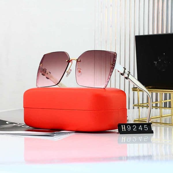 Sunglasses Luxury Designer Sunglasses Wholesale of for Women Large Frame H Lens Legs Personalized Wear with Fashion UV Protection Glasses