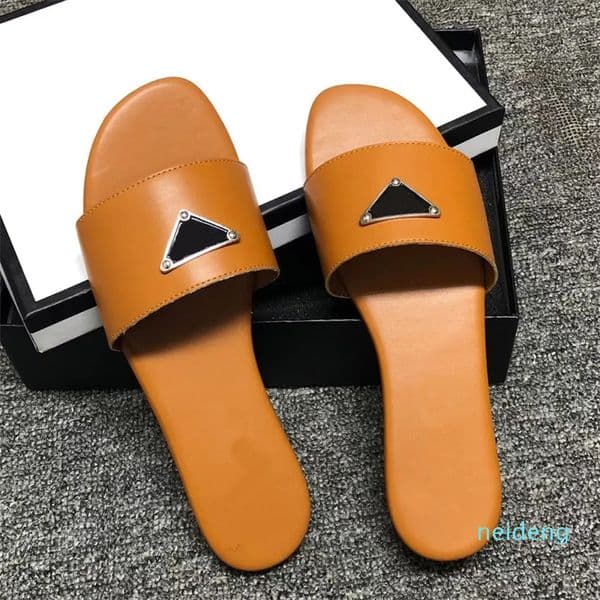 Women Designers slipper Sandals Flat Slides Flops Summer leather Outdoor Loafers Bath Shoes Beachwear Slippers Black White Brown fashion shoes