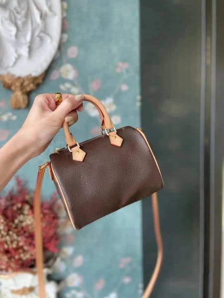 Fashion shoulder crossbody bags Genuine leather Luxurys Designers womens Shoulder Totes Clutch Cross Body handbags travel strap mini lady hand bag