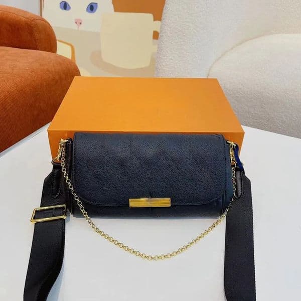 Women's chain bag designer leather shoulder bag top purse fashion skew straddle bag makeup bag purse