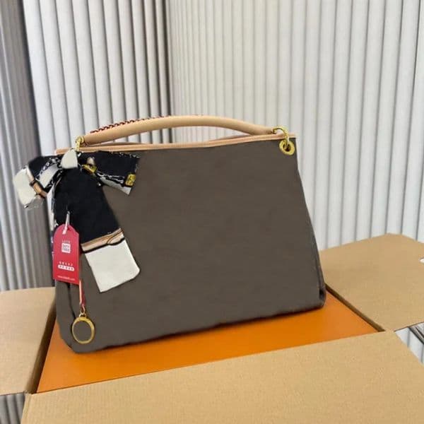 Designer handbag women's tote Leather fashion shopping bag