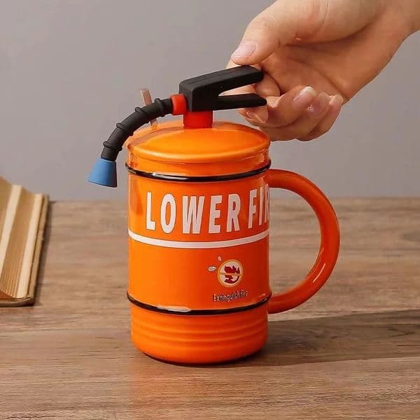 Mugs Funny Fire Extinguisher Coffee Mug Cup Ins Personality Household Ceramic Milk Water Bottle with Spoon and Lid Drinkware 231023 Y260520+1