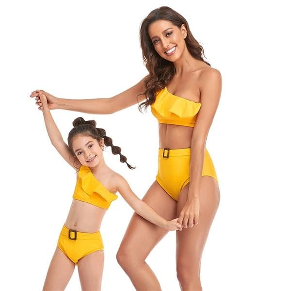 Family Matching Outfits Summer Girls Swimsuit Family Matching Swimwear Mother Daughter Bikini Bathing Suit Mom Brachwear Swimwear Family Outfits 220914