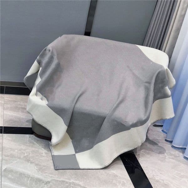 2026 New Designer Blanket Fancy Blankets Cashmere Women Men Luxury Letter Sublimation Winter Baby Beach Bathing Towel Cotton 61 Free Shippin