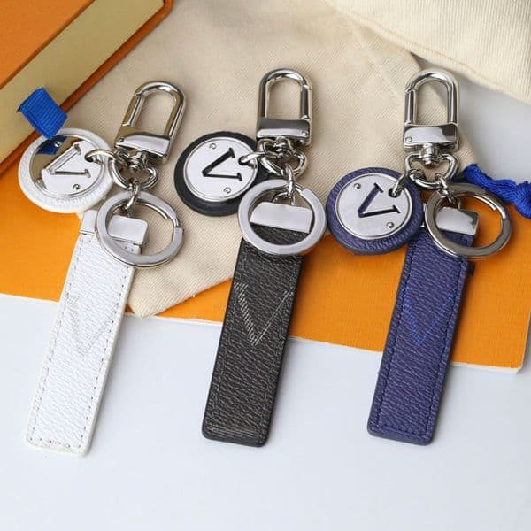 Designer Keychains Classical Car Key Chain for Man Woman 3 Options Fashion Festive Gift