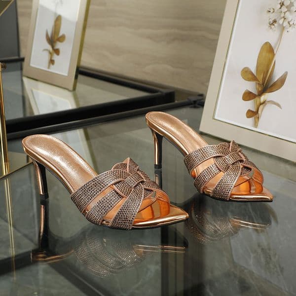 Summer sandals 2023 thin heel open toe cowhide pointed toe medium women's casual beach shoes