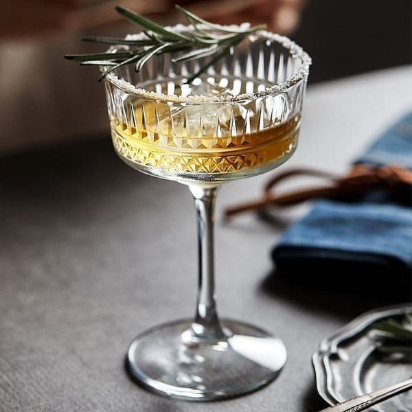 Wine Glasses 2 Pcs Vintage Engraving Wedding Party Champagne Coupes Martini Goblet Glass Cocktail Ice Cream Dessert Cups Glassware ghn 221124