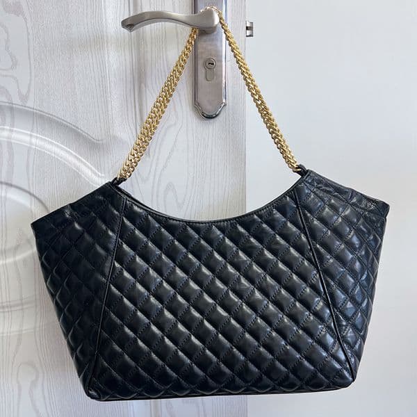 Autumn explosions medieval shopping bags ladies rhombus check handbag 2022 fashion irregular unique designer shoulder bag large capacity metal thin chain tote bag