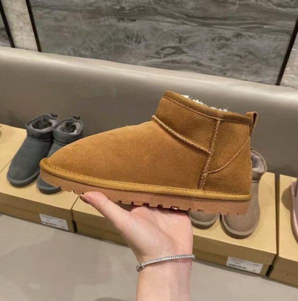 New Fashion Snow boots Women's Classic Short Slippers kneel Boots Ankle pink Black Grey Chestnut Women mini winter keep warm