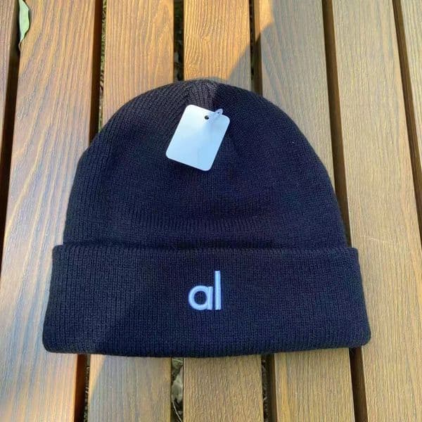 hat bonnet cap for women man knit casquette Warm fall thermal skull caps casual travel assical hats ies keep Outdoor S260512