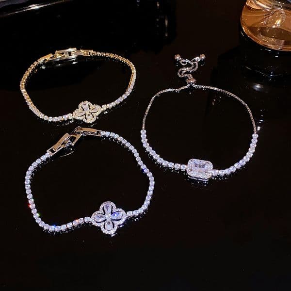 Real Gold Plated Four-Leaf Clover Zircon Buckle Fashion Light Elegant High-End Sense Bracelet Personality Trendy Hand Jewelry