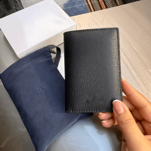 Bulk Office Supplies Wholesale Bussiness Card Flies Fashion Bill-Fold Blue school Leather Wallet Gift.Vip Passport Holder Dust Bag And Box Free Shipping