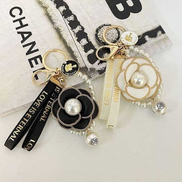 Korean Version Of Camellia Pearl String Fashion Personality Women's Car Keychain Bag Pendant Ornament