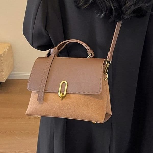 2025 new women's handbag luxury bag autumn and winter new multifunctional shoulder bag designer bag retro niche one-piece crossbody bag