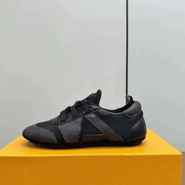 2025 Designer shoes Sneakerina Fashionable women mens gats New style Sneaker Vintage leather color blocked versatile ballet flats Sd Z251206