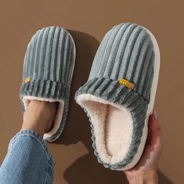 Winter Unisex Concise Solid Color Flat Plush Slippers Nonslip Warm Fluffy Mule Slides For Women Men Home Casual Cotton Shoes250906