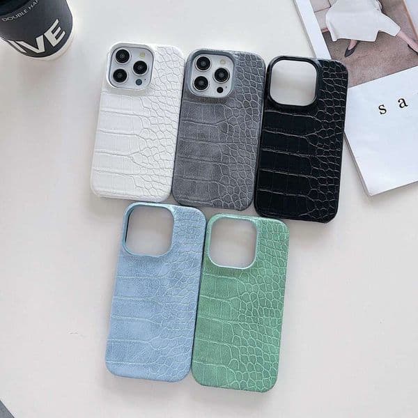 DHgargets High-end Crocodile Pattern Compatible with Apple Phone iPhone 16 Pro Max Protective Cover Internet Celebrity Half-pack Anti-drop Case