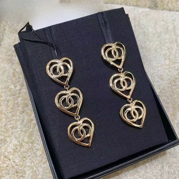 Designer Earrings Heart Stud Earrings Brand Letter 18K Gold Plated Earring Woman Jewelry Accessories Gifts