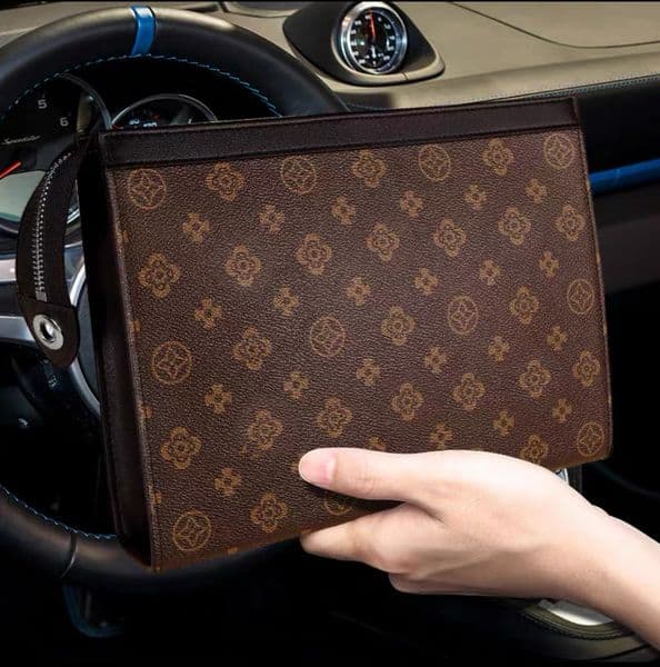 Designer Bag 26CM Leather Waterproof Cosmetic Bags Toiletry Pouch Handbags Purses Men Wallet Women Handbag Bag Ladies Makeup Clutch Bags With Dust Bags 475426 2026
