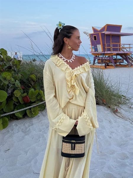 VNeck Lace Up Solid Color Shirt Woman Casual Set Pleated Loose Waist Cinching Skirt Chic Elegant Versatile Baggy Womens Suits 250909BJ