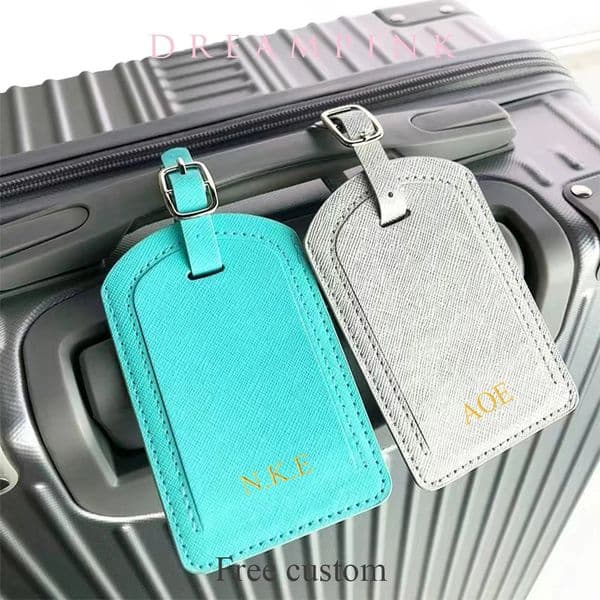 Custom Letters Saffiao PU Leather Luggage Tag Wholesale Personalize Initial Travel Accessories Women Men Suitcase Name Card Tag250909BJ