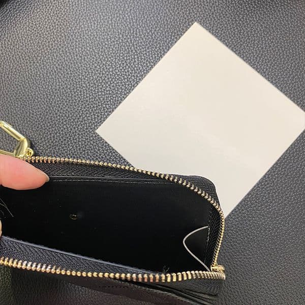 Lanyards Designer bag charm KEY POUCH Zipper Purses Money Mini Women Mens Key Chain Ring Credit Card Holder Vintage Small Coin Purse Wallet Bags Pendant H260225