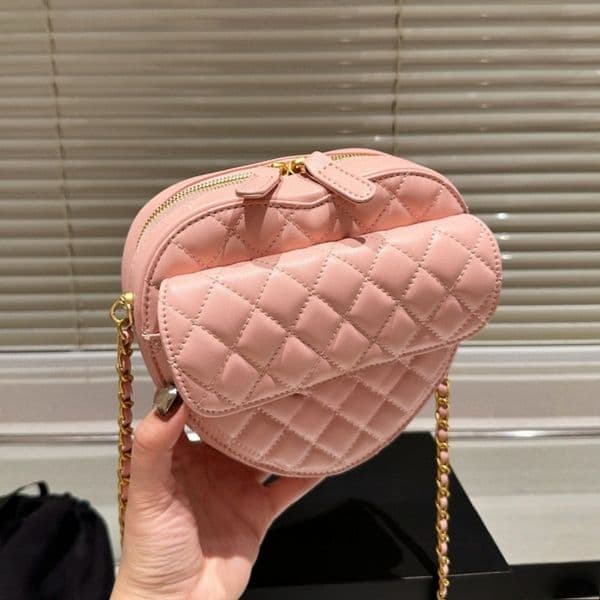 26ss heart shape bag chain clutch bag 18cm luxury designer cosmetic sheepskin crossbody bag lady shoulder handbag coin purse mini love bag 18cm
