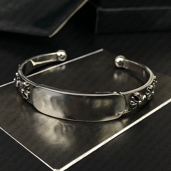 Chrome Bracelet Designer Bracelet Women Cross Open Bangle Luxury Jewlery Designer for Women Stainless Steel High End Statement Cuff Trendy Elegant Gift