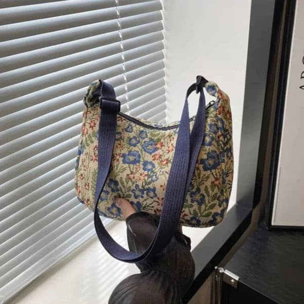 Casual Artistic Printing Underarm Niche Literary Niche Shoulder Fashion Bag Women Tote Bag Only Beautiful Women Bag 250910BJ
