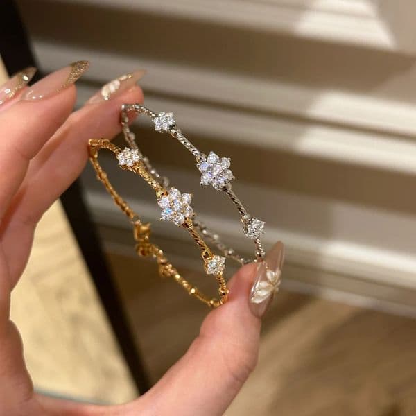 Diamond Clover bracelet Women Designer bracelet Charm sparkling Wristband Gold Plated Luxury gift Stainless floral Elegant Jewelry Lady Bracelets