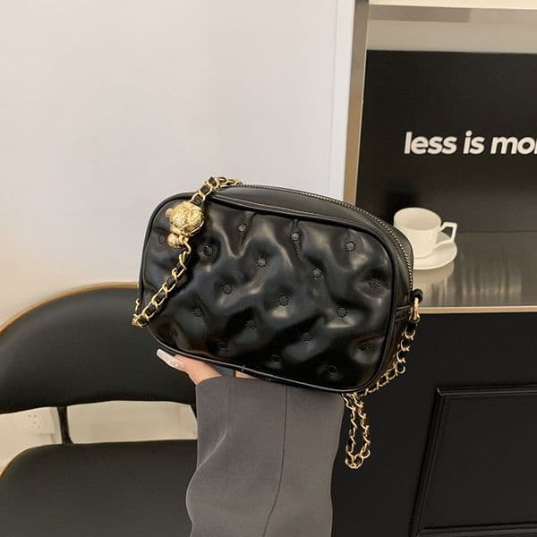 Fashionable and trendy women s shoulder bag niche handbag French elegant style chain women s crossbody bag fashionable autumn new design designer bag