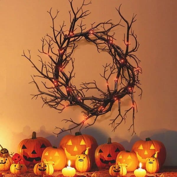 Halloween-Themed Black Branch Wreath with Shimmering Details - Ideal Seasonal Ornamentation Inside/Outdoors