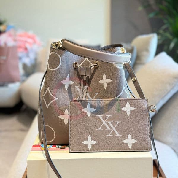 Luxury bag, bucket bag, lightweight, detachable shoulder strap, women's casual bag