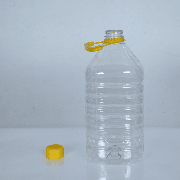 Food packaging,Polyester (PET) bottles square (5.5L), plastic, bottle, packaging bottle, container, storage.
