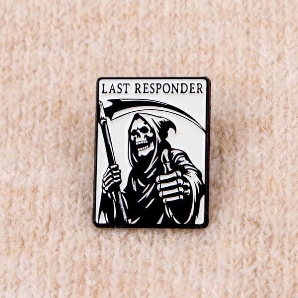 Anime pins Anime badges cartoon enamel pin Halloween dark quotes pin badge horror scary gothic japanese game tv movie film pin science fiction accessory G15