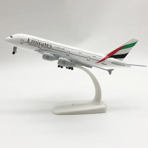 JASON TUTU 20CM United Arab Emirates Airline airbus A380 Plane Airplane Model Aircraft Model Diecast Metal Planes Collect Gifts 250917BJ