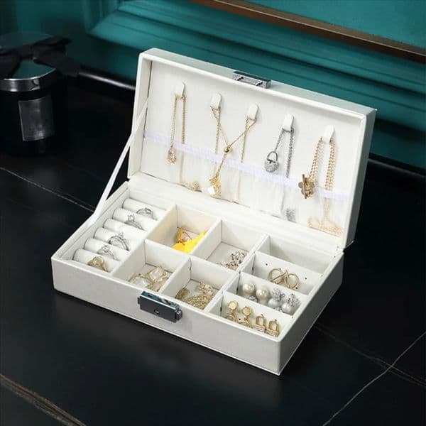 Jewelry Box for Women Girls, PU Leather Organizer Holder Boxes with Lock for Rings Earrings Necklaces Bracelets A