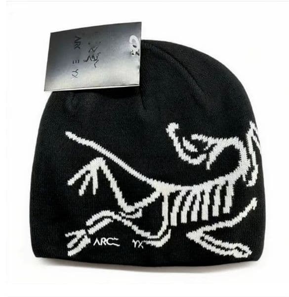 Designer luxury arc star versatile beanie knitted warm letter pure colour design gift hat dust bag Multiple colors very nice good