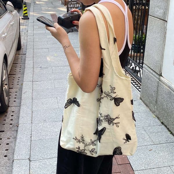 New Chinese Style Tote for Women with Embroidered Butterfly Lace, Casual Canvas Bag, Artistic Student Shoulder Bag