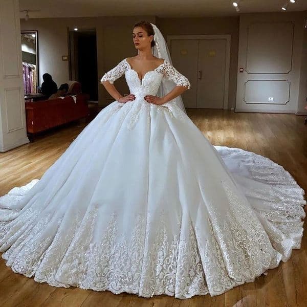 Vintage African Ball Gown Wedding Dresses Off Shoulder Half Sleeve Appliques Bridal Gowns Chapel Train Robe De Mariee