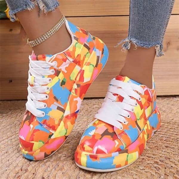 Fashionable Graffiti Sports Shoes for Spring and Autumn Comfortable Thick Soled Womens Shoes for External Wear Trafza 250207bj
