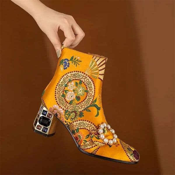 FHC Womens Ankle Boots Fashionable Embroidered Winter Shoes High Heel Short Boots Pointed Toe Black Yellow Dropship 240614bj
