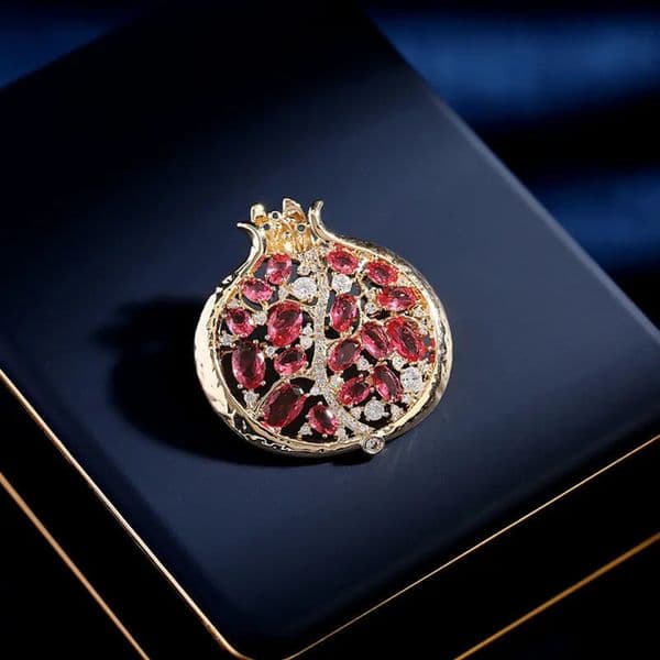 SUYU Brooch Copper Micro Inlay Cubic Zirconia Garnet Pins Clothing Matching Gifts Wholesale 250103